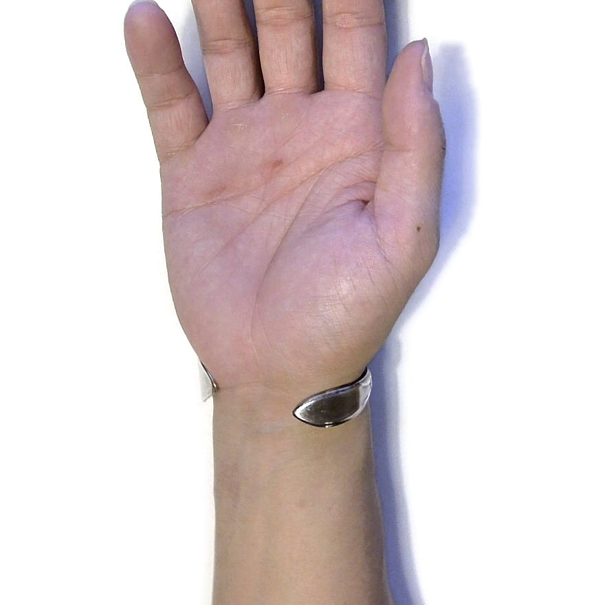 Butter Knife Bangle No.8077