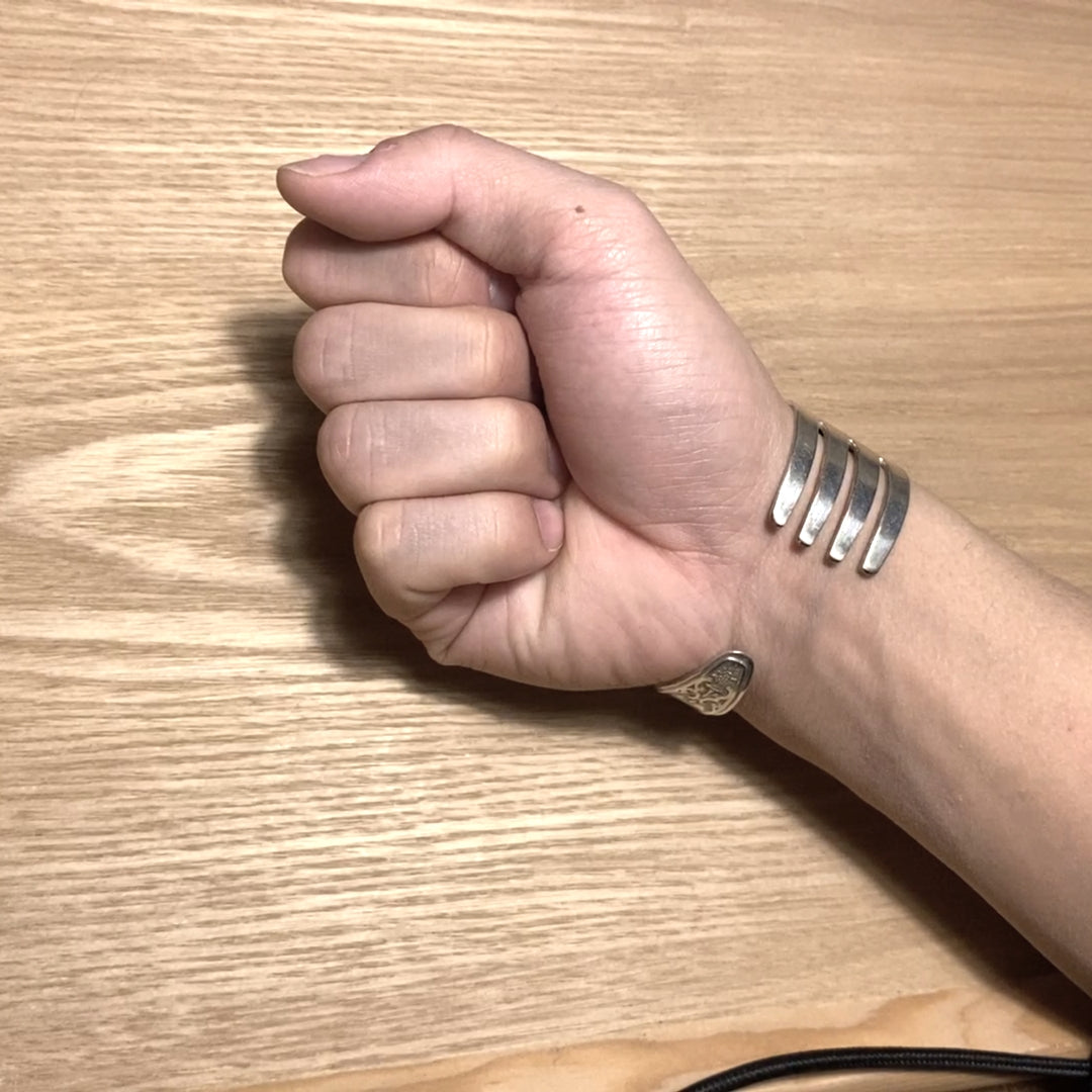 Fork Bangle No.2605