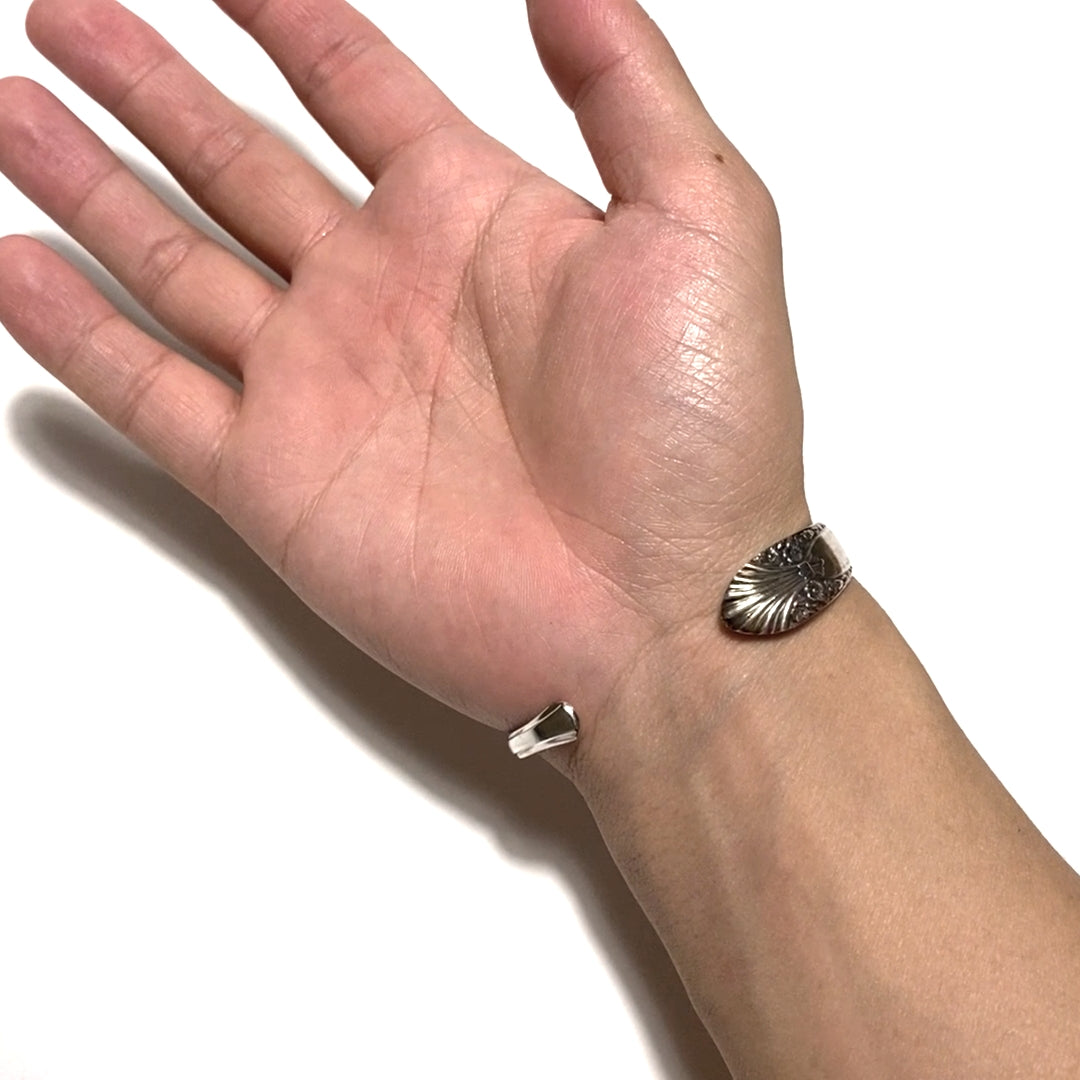 Spoon Bangle No.4700
