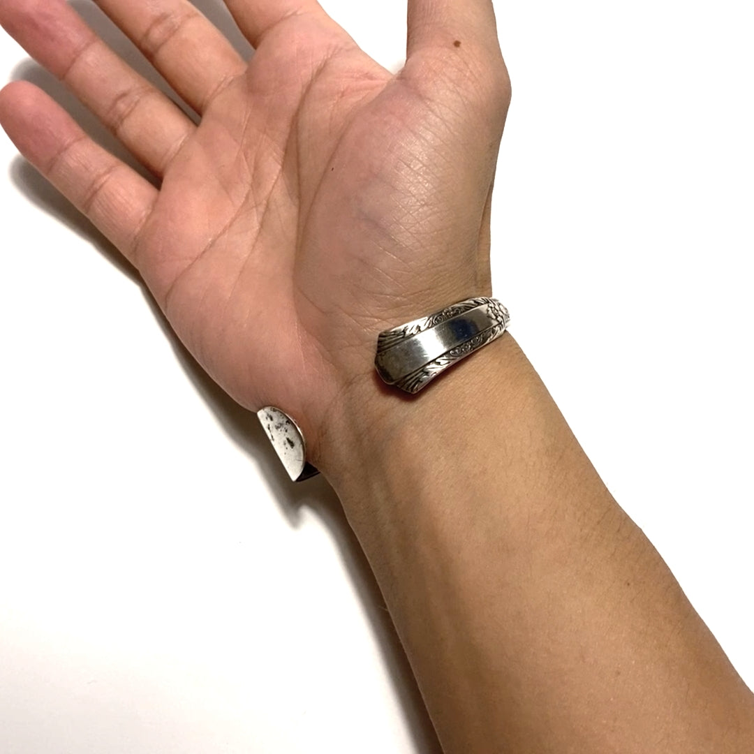 Butter Knife Bangle No.4744