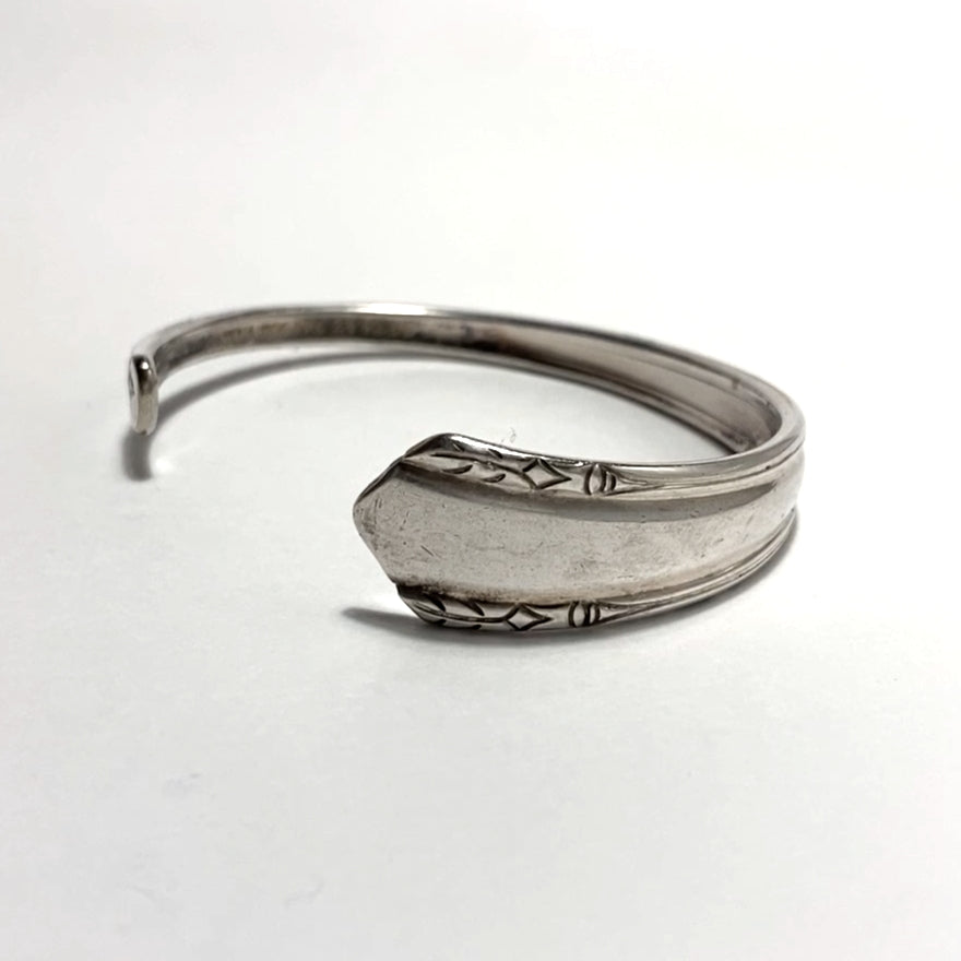 Spoon Bangle No.4755