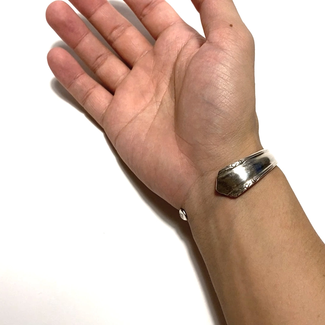 Spoon Bangle No.4755