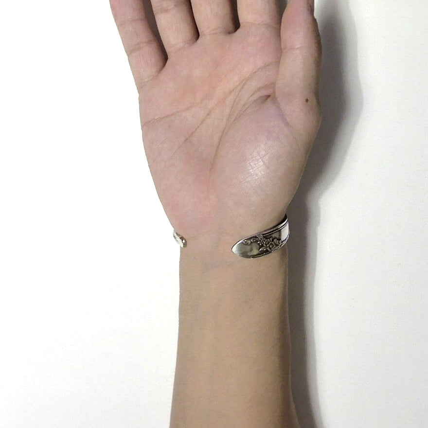 Spoon Bangle No.4896
