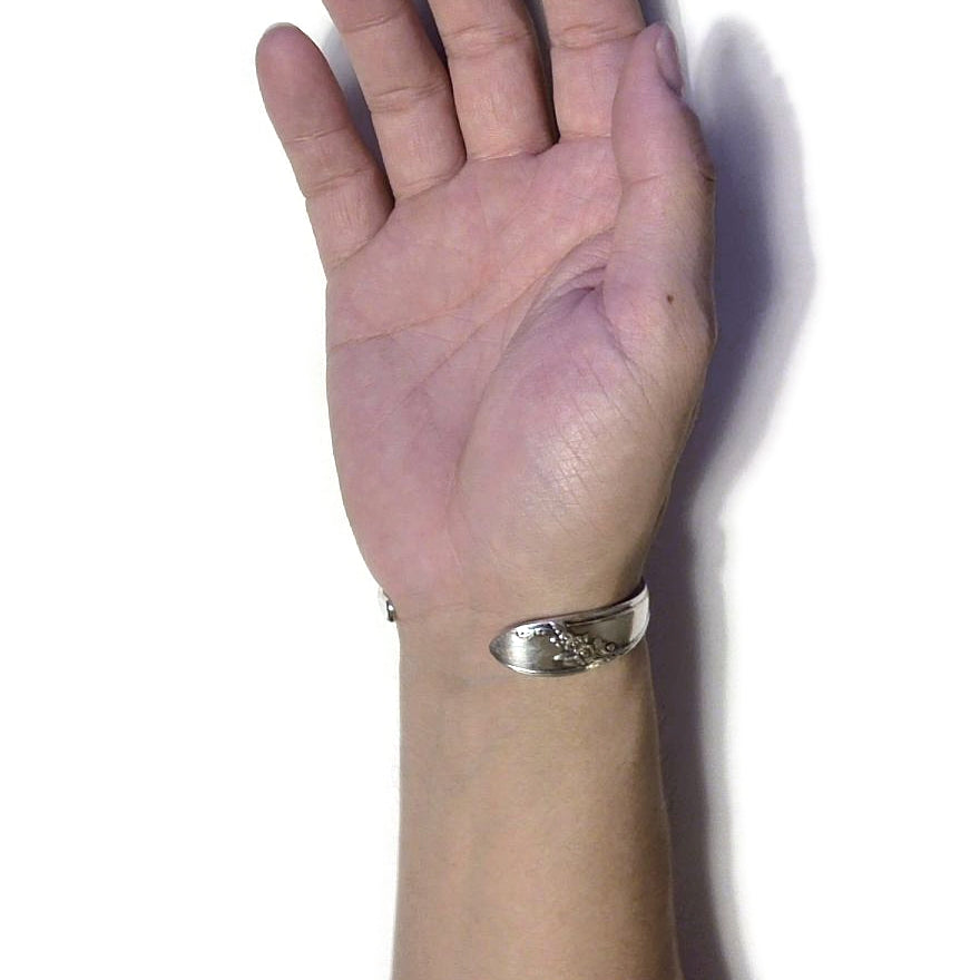 Spoon Bangle No.8122