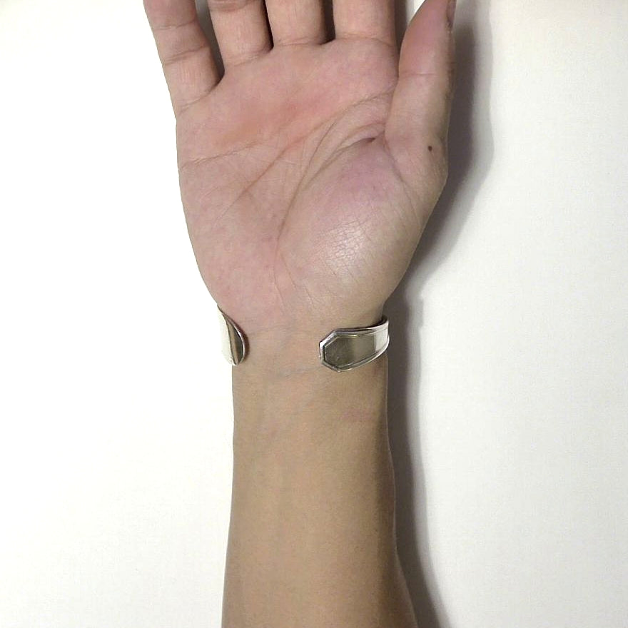 Butter Knife Bangle No.5359