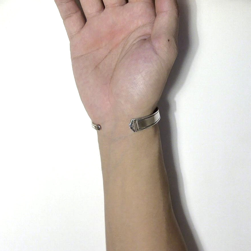 Spoon Bangle No.5377