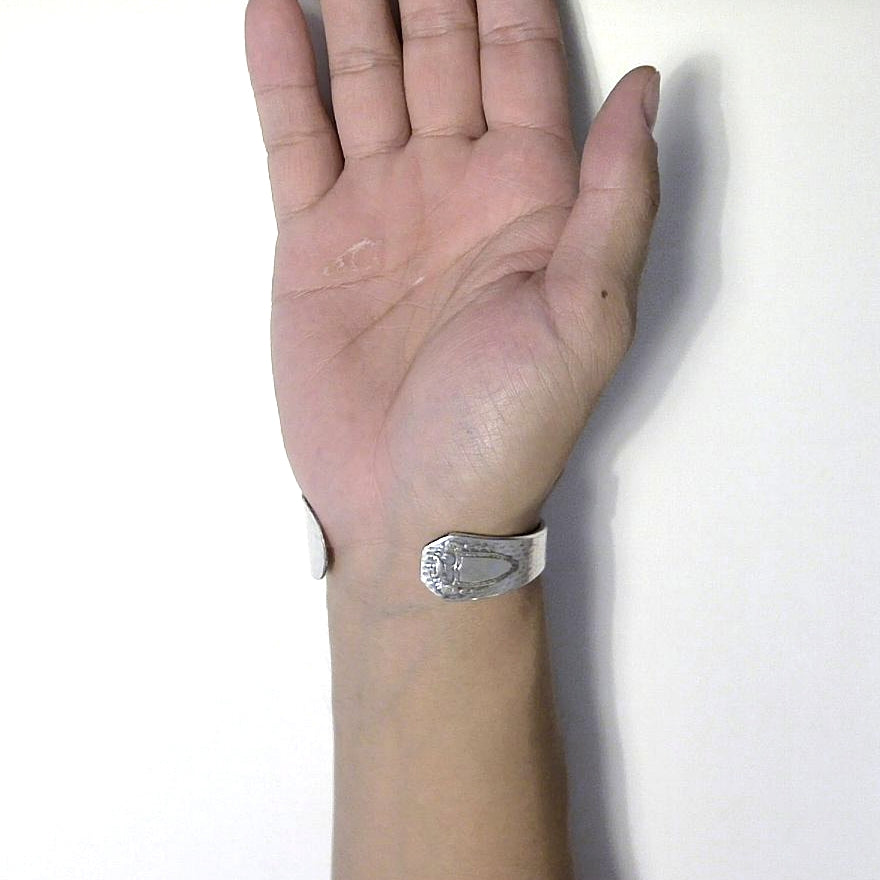 Butter Knife Bangle No.5394