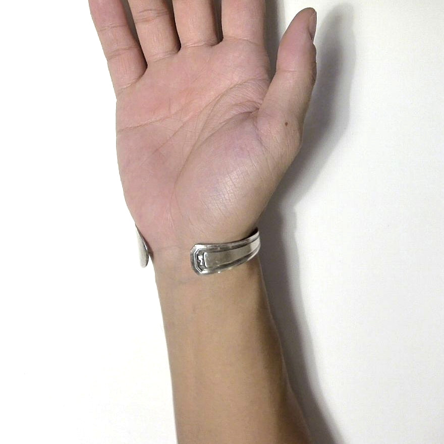 Butter Knife Bangle No.5420