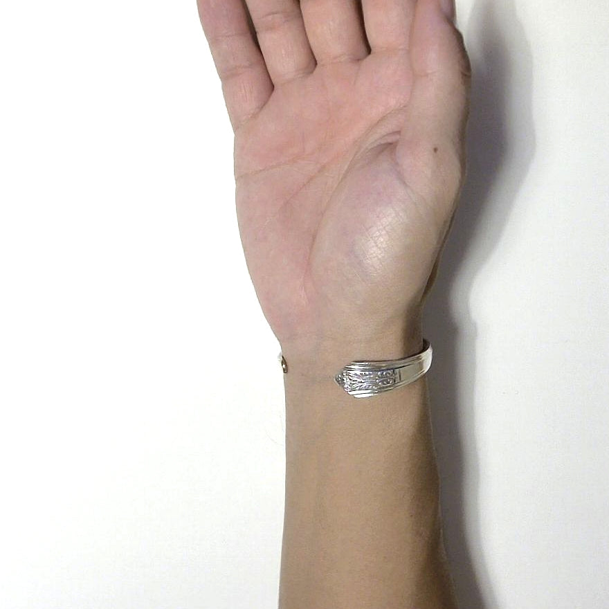 Spoon Bangle No.5467