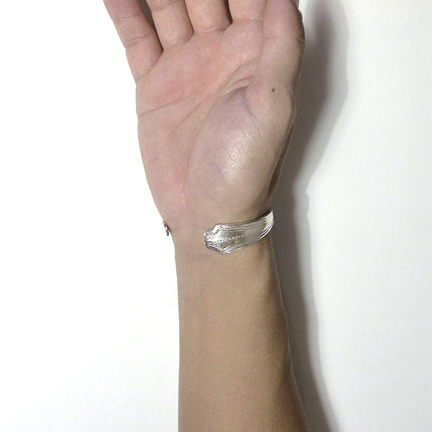 Spoon Bangle No.5483