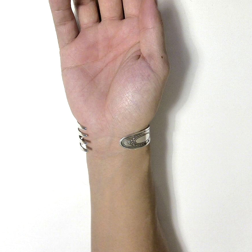 Fork Bangle No.5830