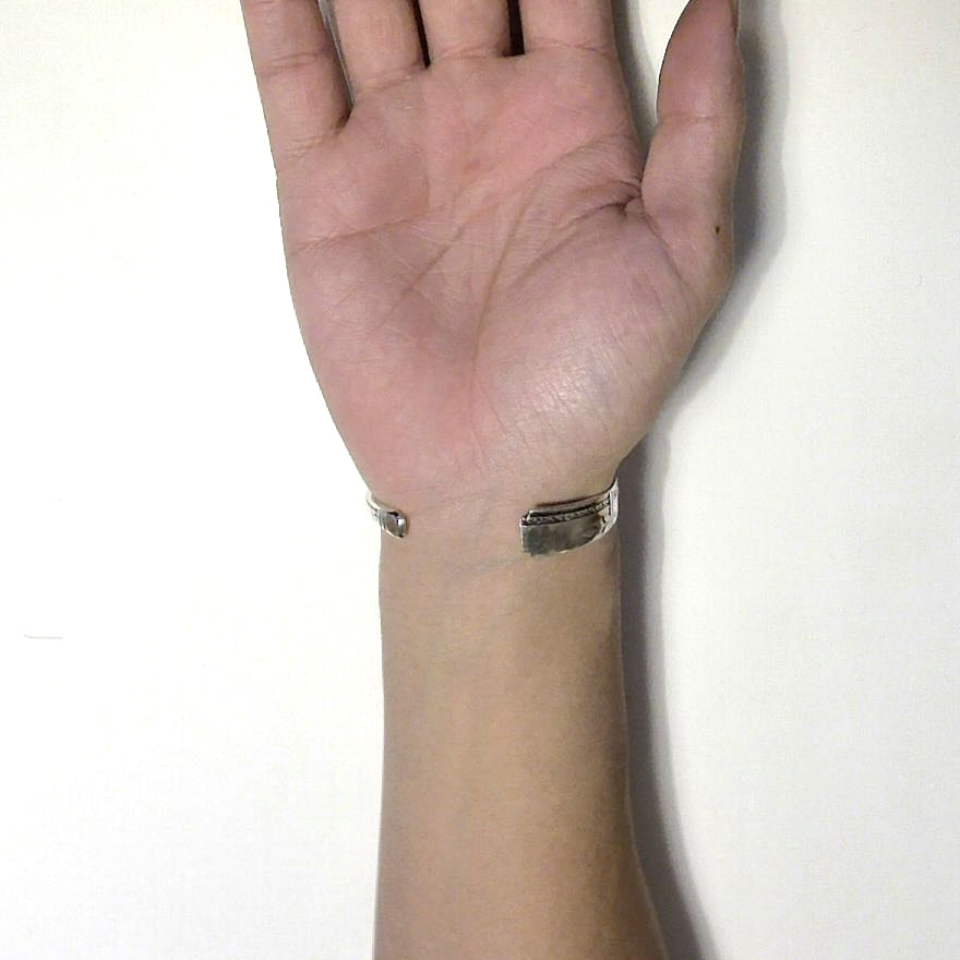 Spoon Bangle No.6390