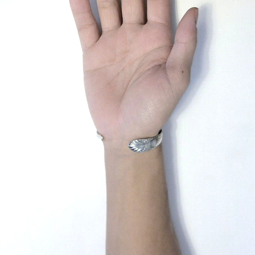 Spoon Bangle No.6409