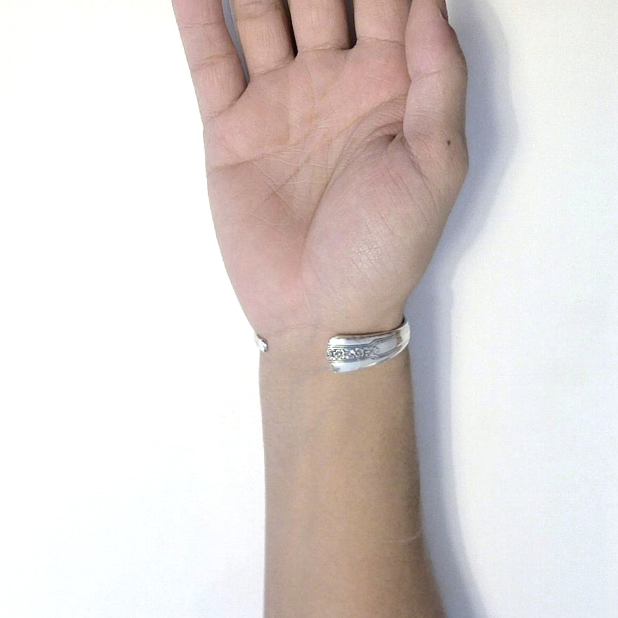 Spoon Bangle No.6432