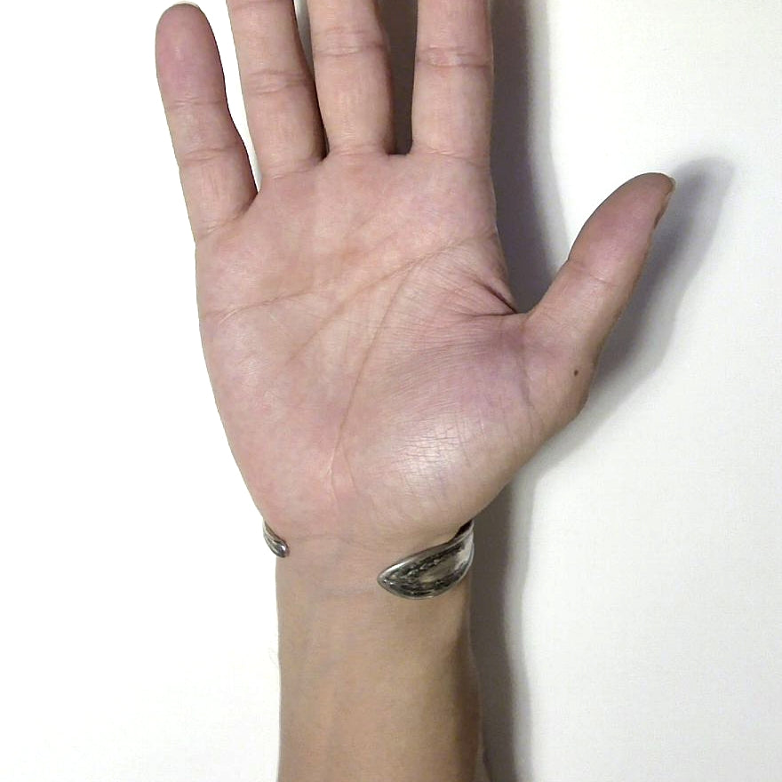 Spoon Bangle No.6884