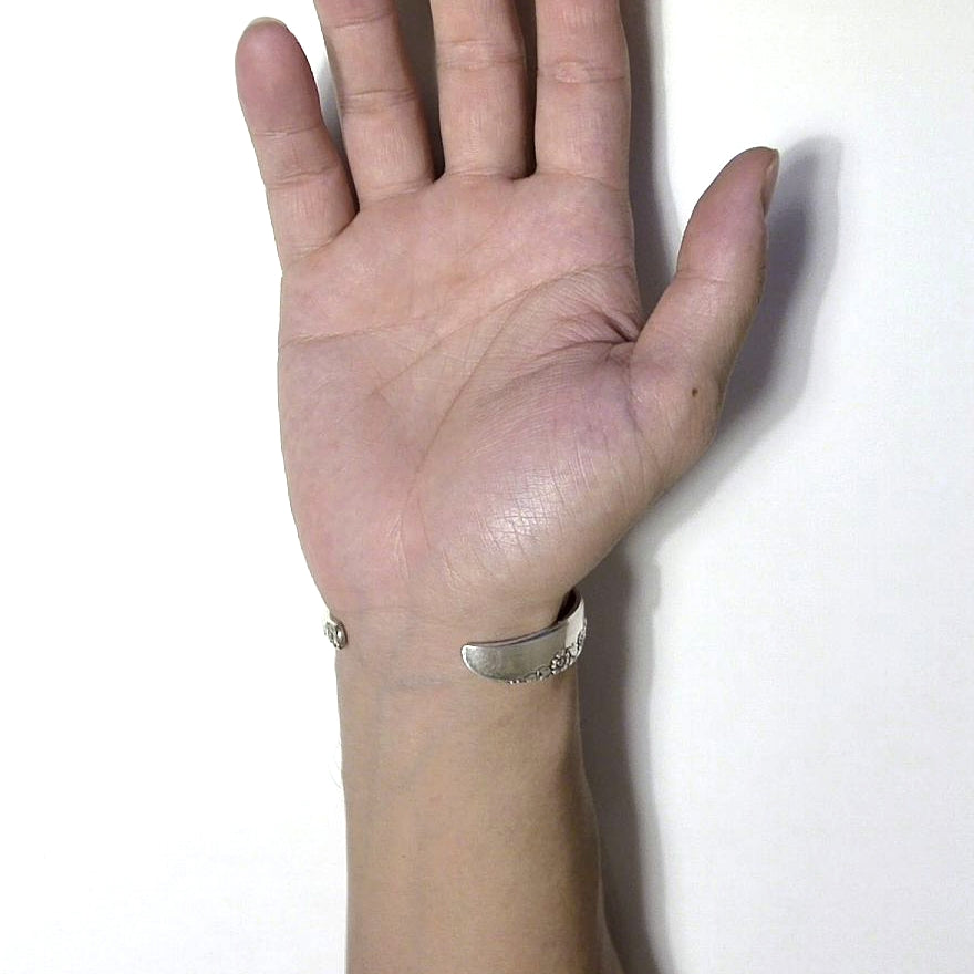 Spoon Bangle No.6898