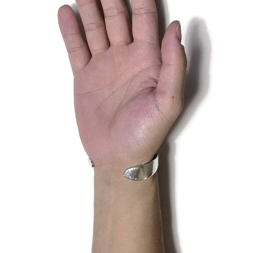 Spoon Bangle No.8143