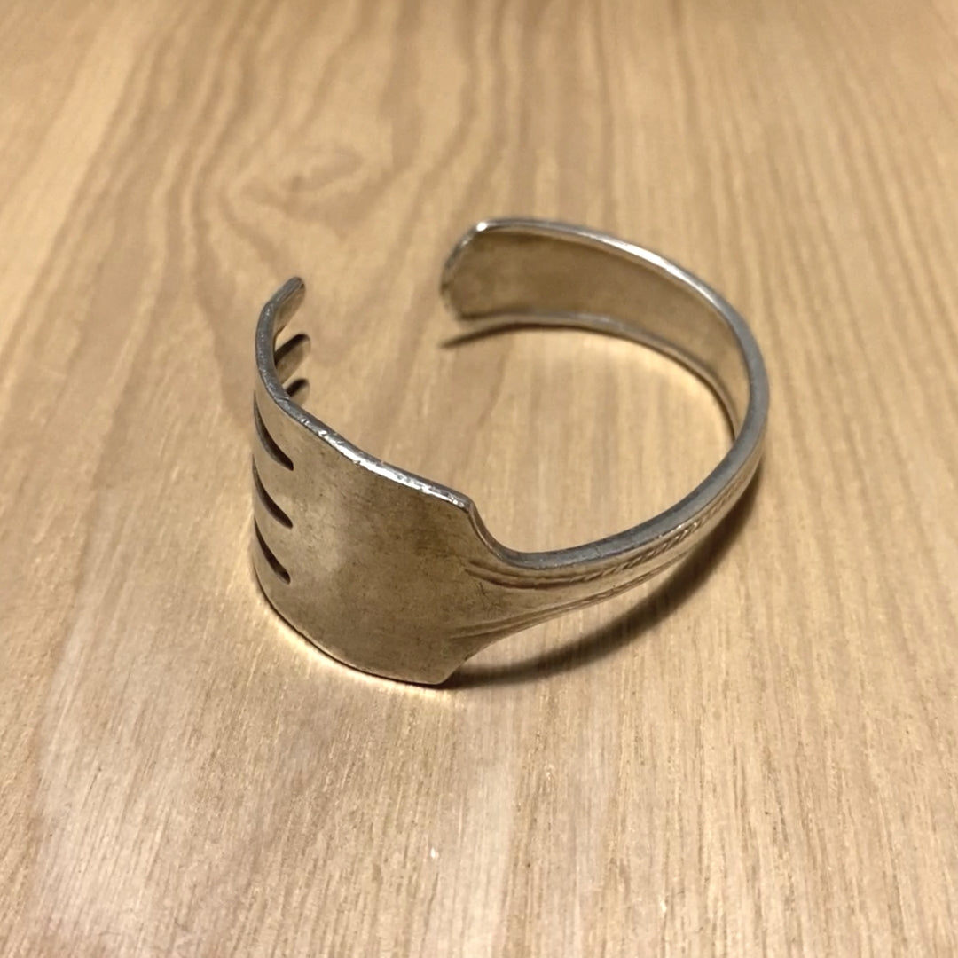 Fork Bangle　No.2600