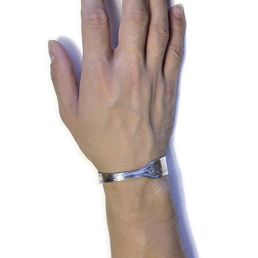 Butter Knife Bangle　No.8111