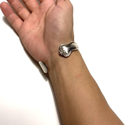 Butter Knife Bangle　No.4733