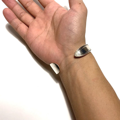 Butter Knife Bangle　No.4738