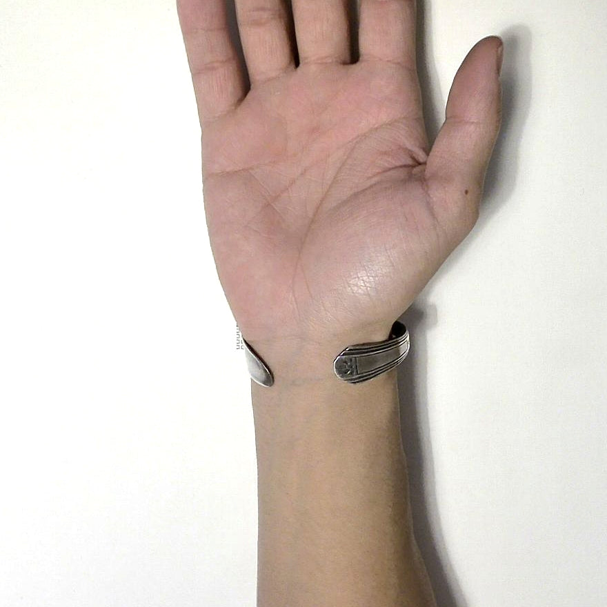 Butter Knife Bangle　No.6371