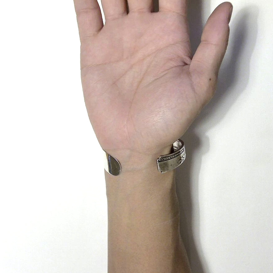 Butter Knife Bangle　No.6457