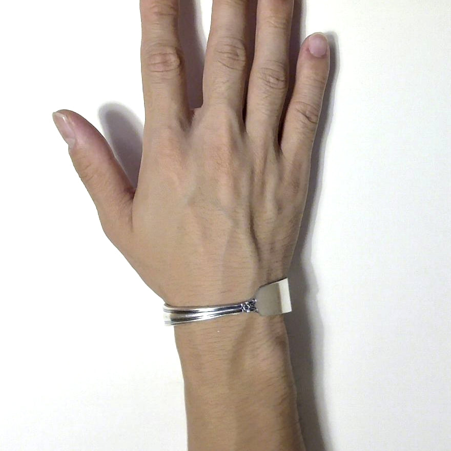 Butter Knife Bangle　No.6916