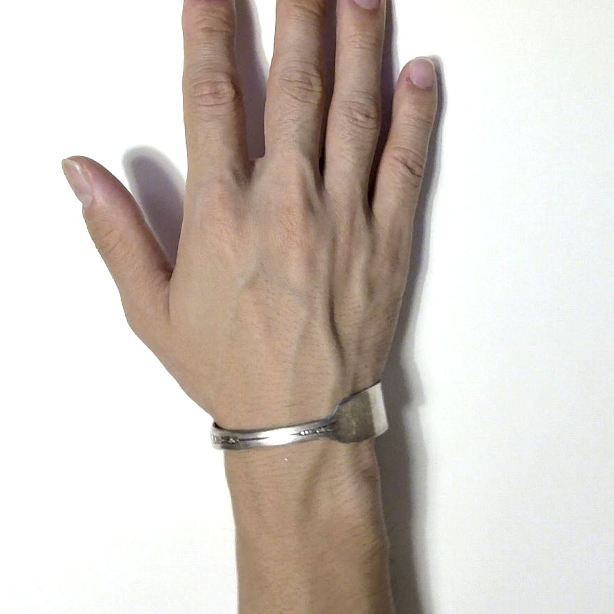 Butter Knife Bangle　No.6919