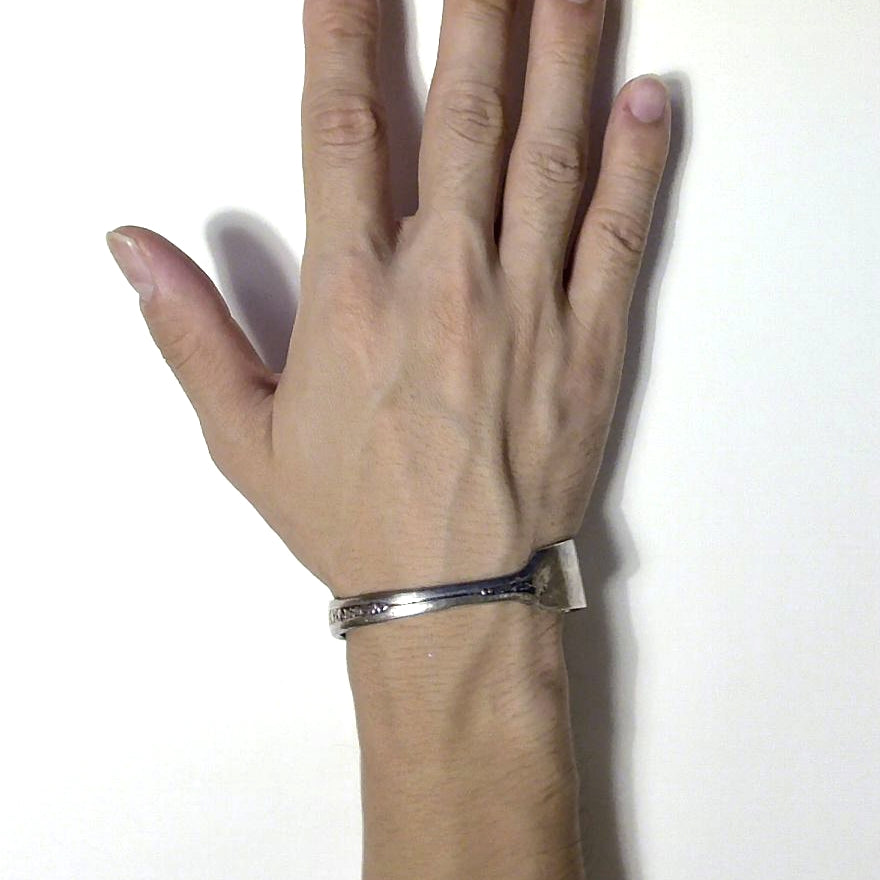 Butter Knife Bangle　No.6922