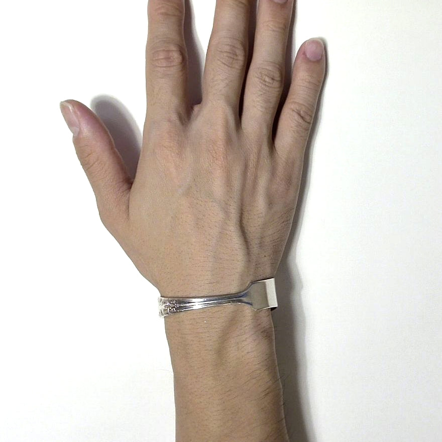 Butter Knife Bangle　No.6925