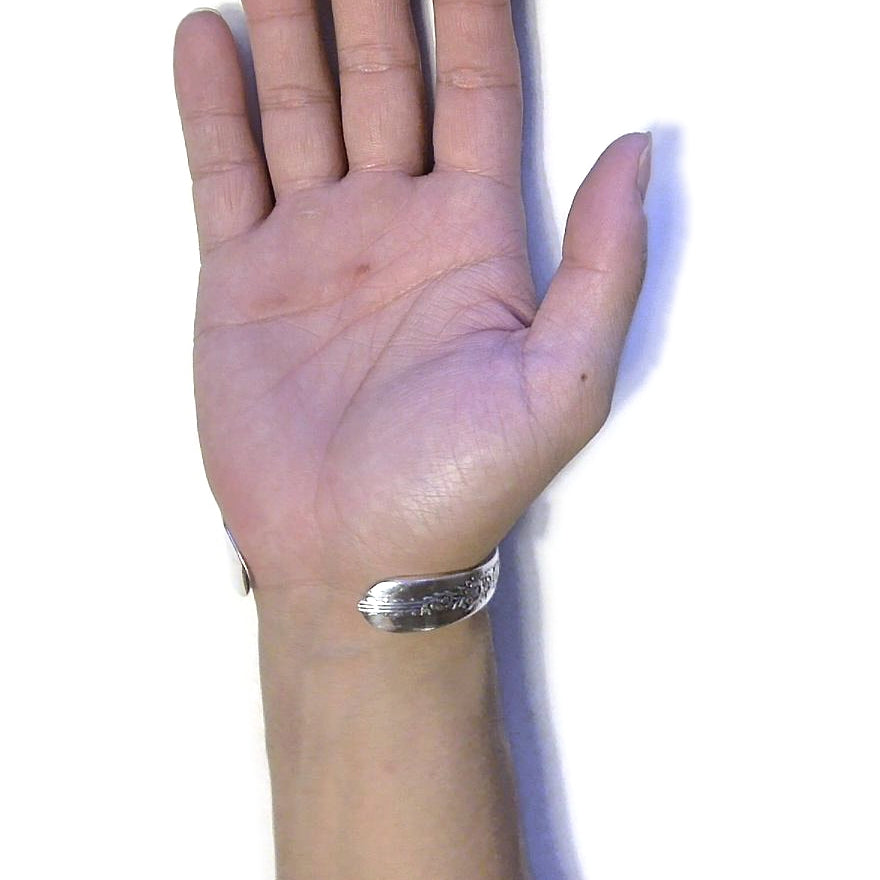 Butter Knife Bangle　No.8094